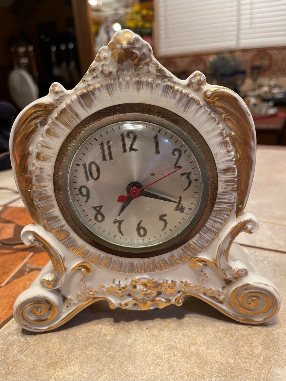 Vintage White and Gold Decorative Ceramic Mantel Clock